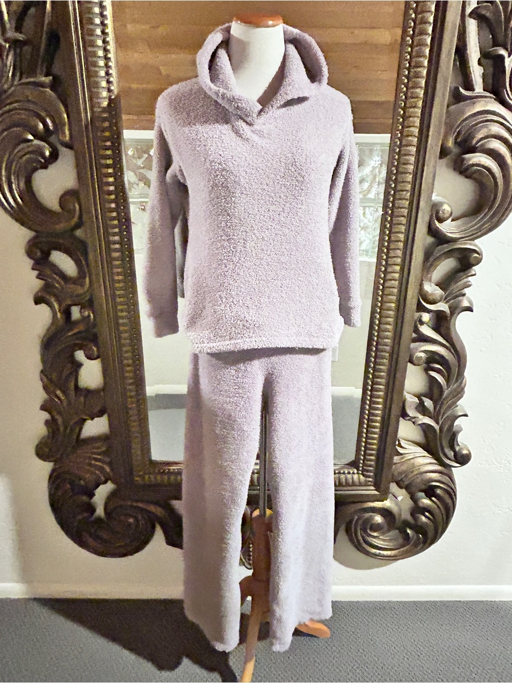 PINK Victoria's Secret Plush Lavender Hooded Pajama Set